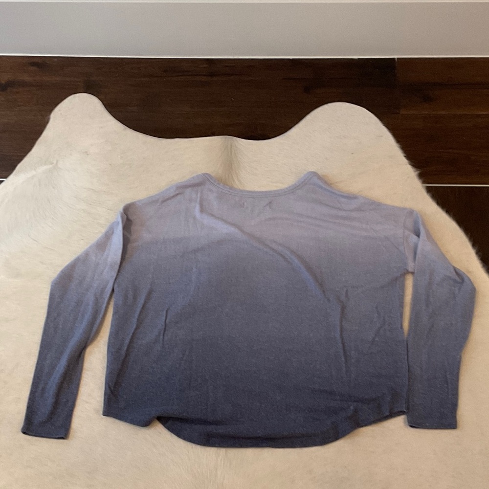 Lucky Brand Ombre Blue Long Sleeve Top - Picture 3 of 3